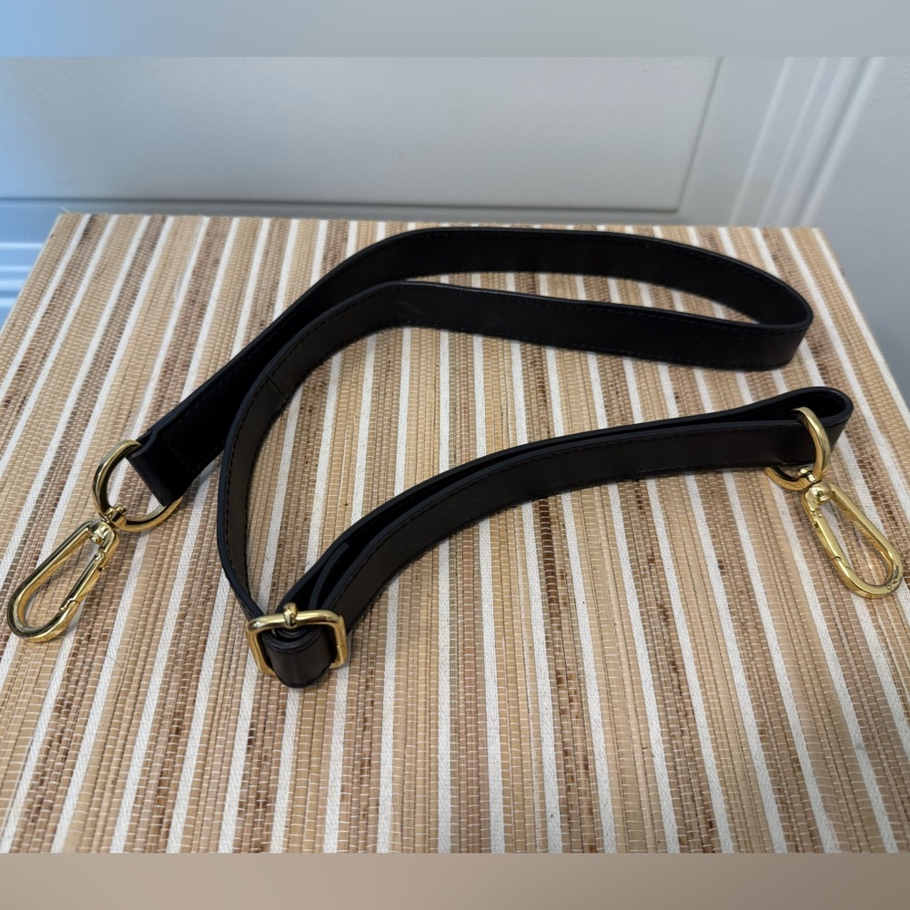 Tory Burch Black Purse - Picture 11 of 16